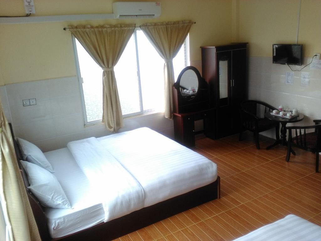 Hotel 99 Pyin Oo Lwin Exteriör bild