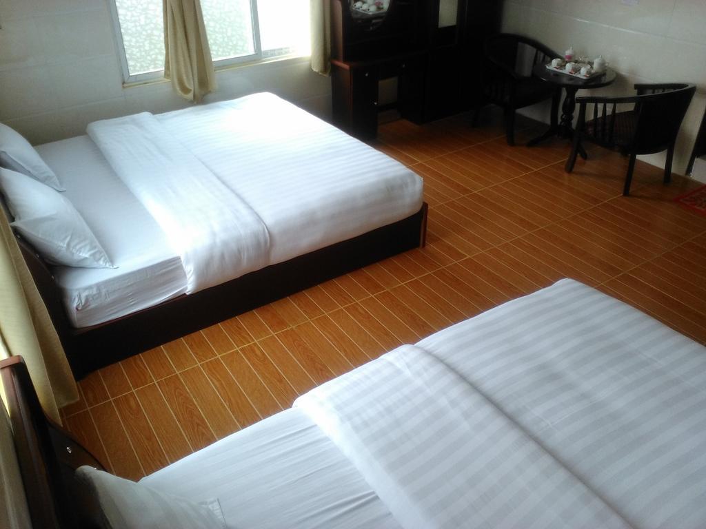 Hotel 99 Pyin Oo Lwin Exteriör bild