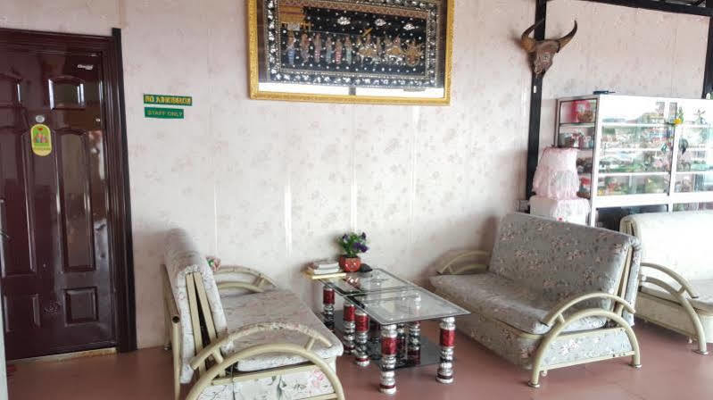 Hotel 99 Pyin Oo Lwin Exteriör bild